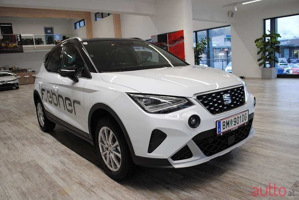 2022' SEAT Arona photo #2