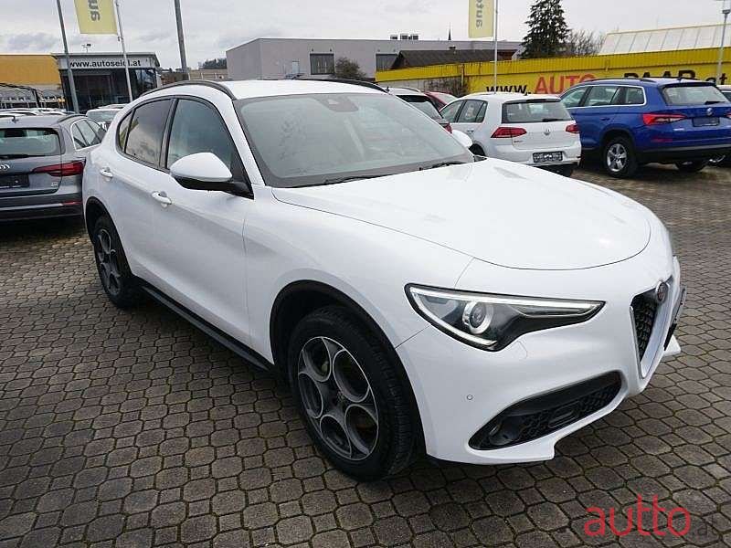 2017' Alfa Romeo Stelvio photo #2