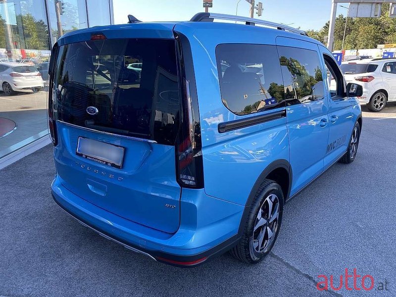 2022' Ford Tourneo photo #5