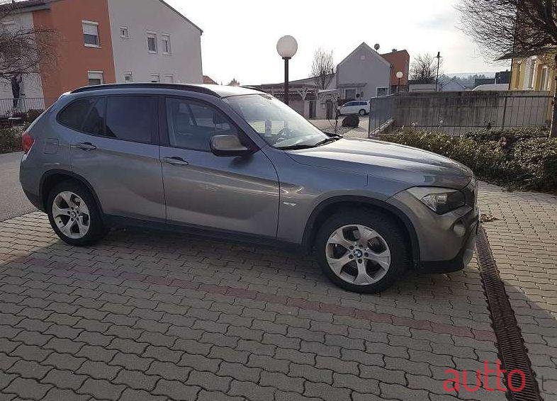 2010' BMW 1Er-Reihe photo #2