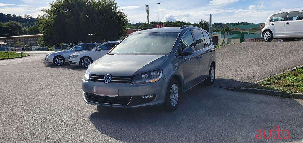 2010' Volkswagen Sharan photo #1