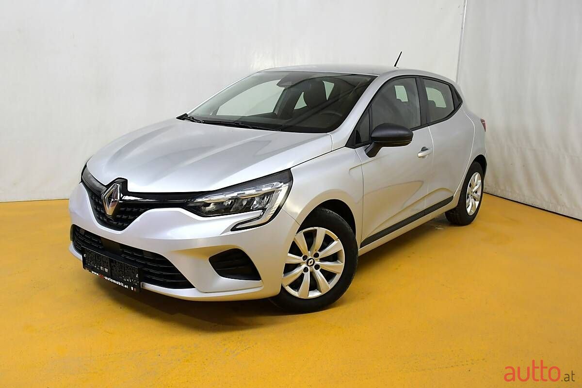 2021' Renault Clio photo #1