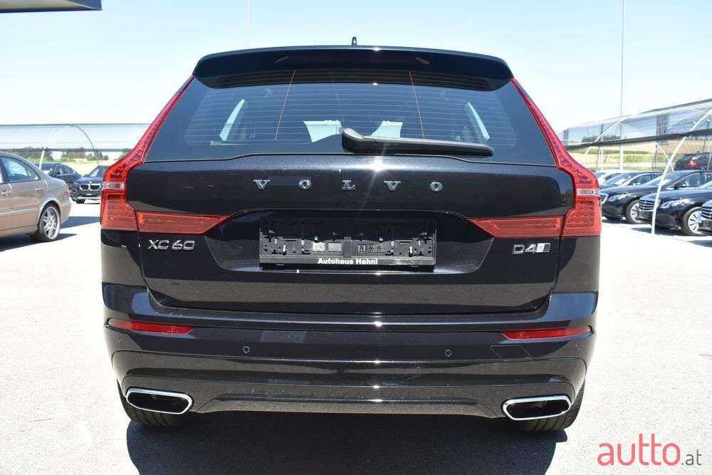 2017' Volvo XC60 photo #5