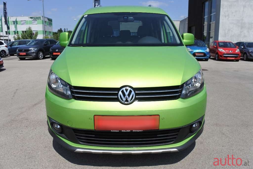 2013' Volkswagen Caddy photo #5