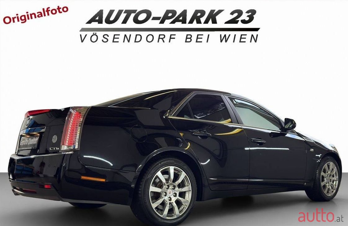 2011' Cadillac CTS photo #2