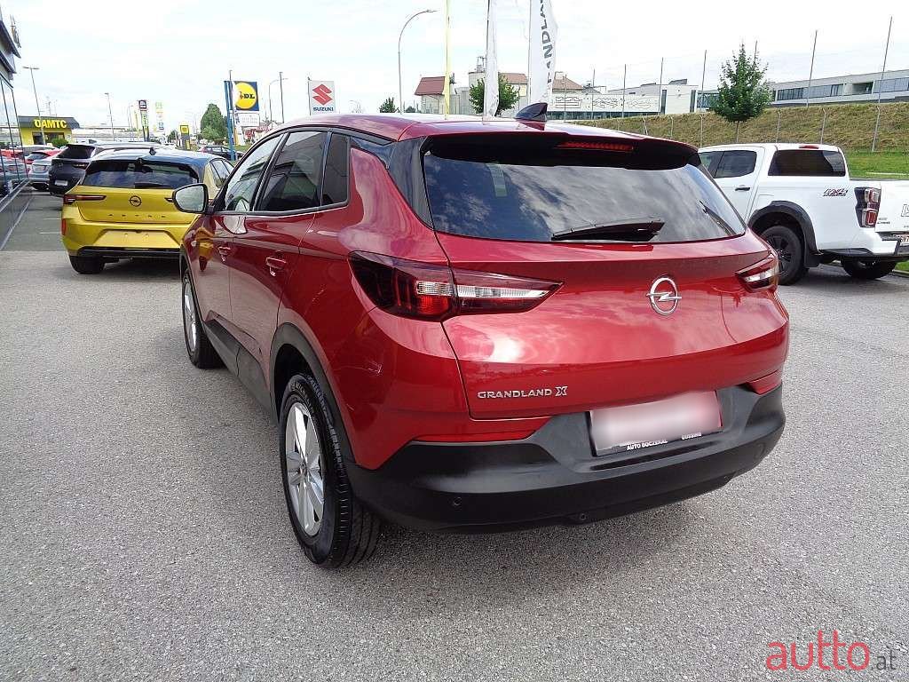 2020' Opel Grandland X photo #5