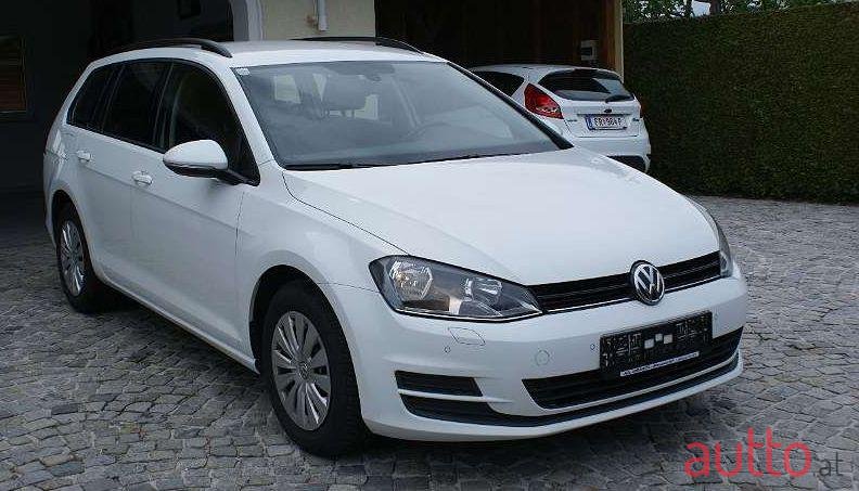 2014' Volkswagen Golf photo #3