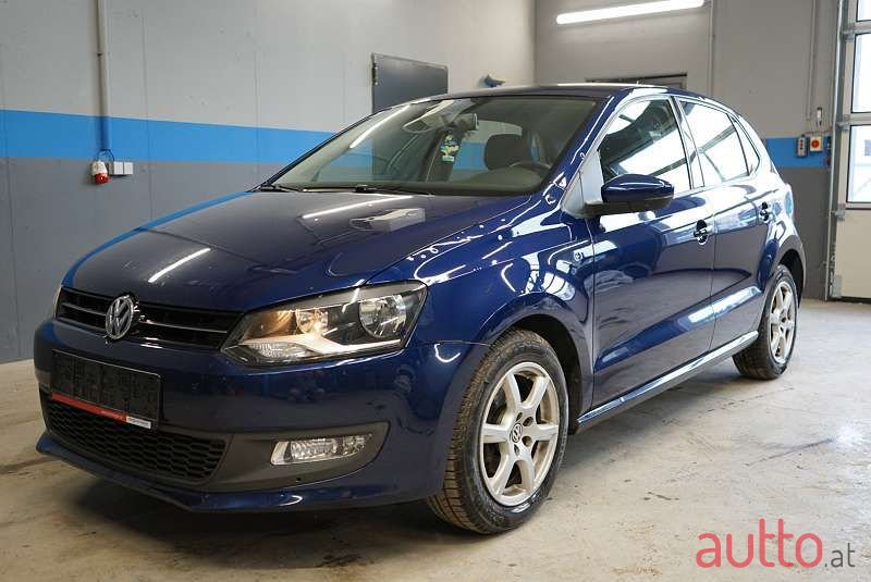 2012' Volkswagen Polo photo #1