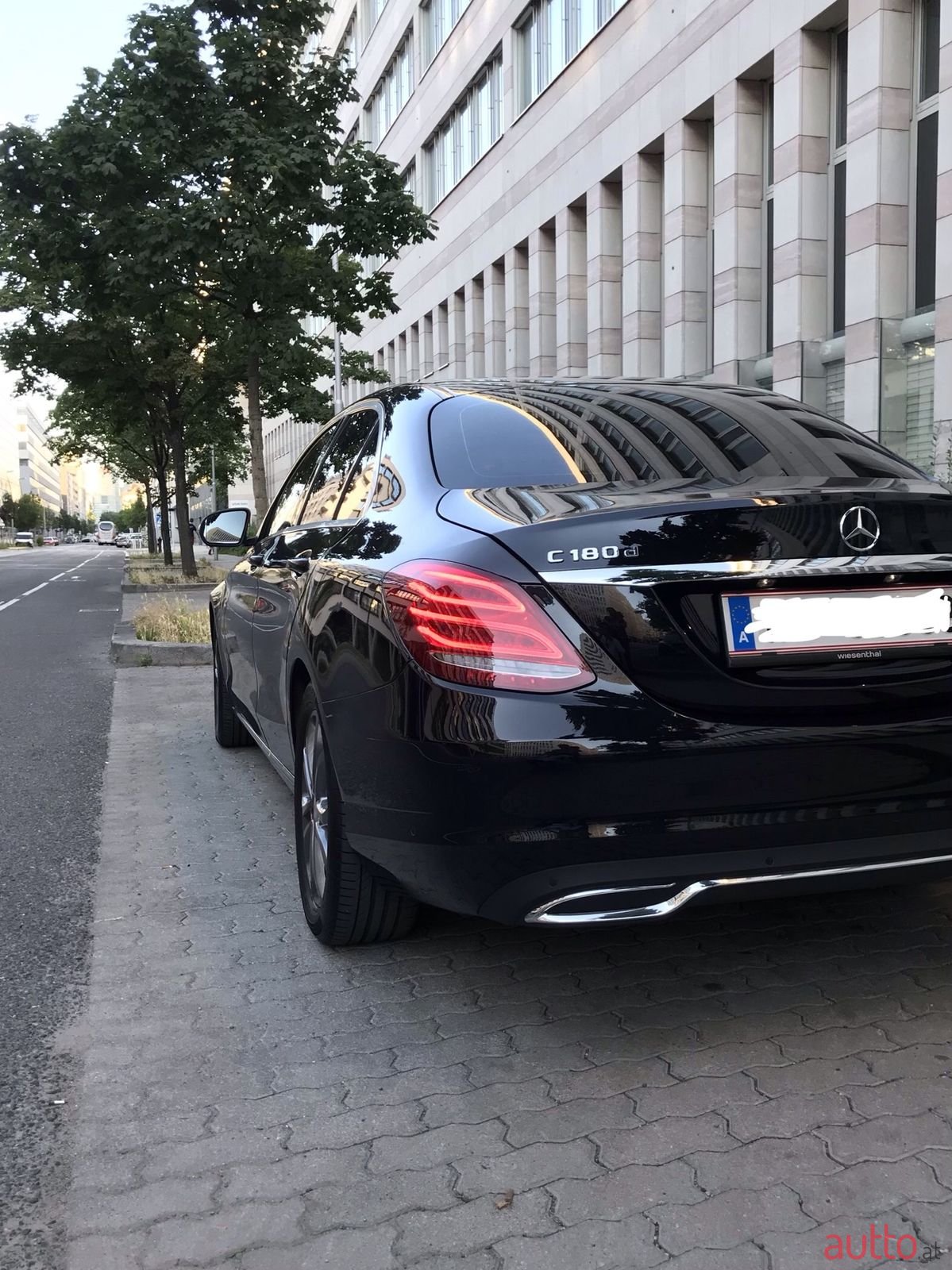 2017' Mercedes-Benz C-Class photo #5