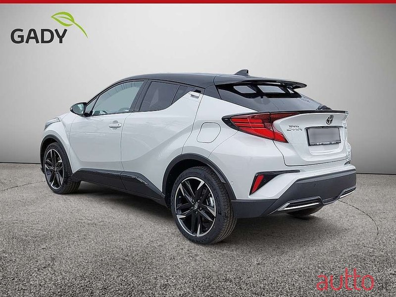 2024' Toyota C-HR photo #3