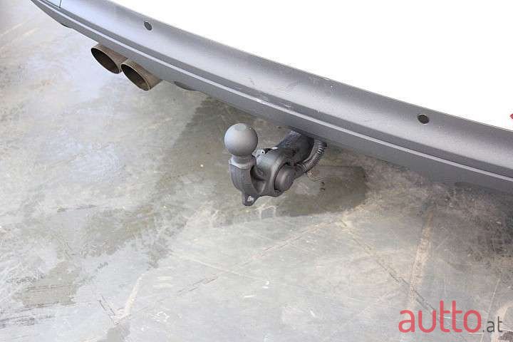 2013' Audi Q3 photo #5