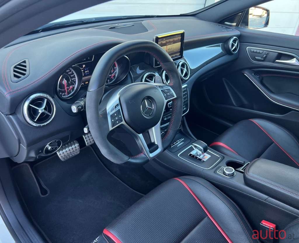 2013' Mercedes-Benz Cla-Klasse photo #6