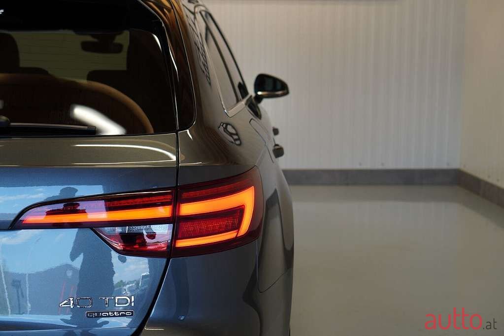 2019' Audi A4 photo #5