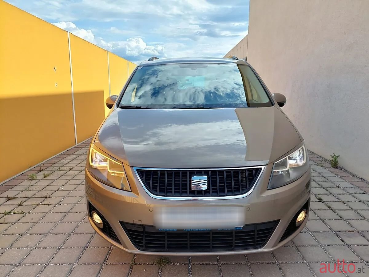 2015' SEAT Alhambra photo #3