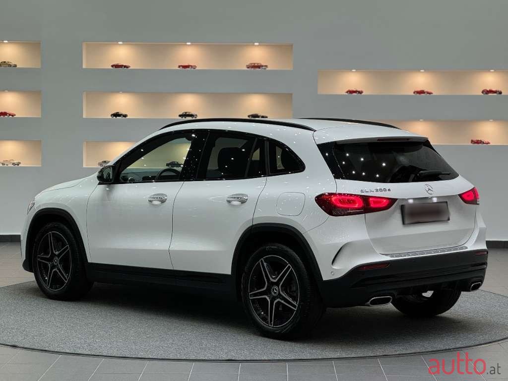 2022' Mercedes-Benz Gla-Klasse photo #3