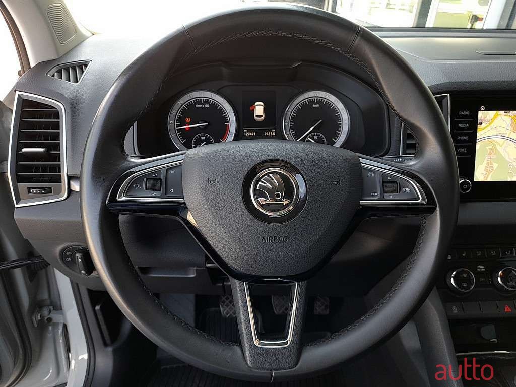 2019' Skoda Karoq photo #5