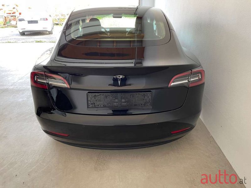 2022' Tesla Model 3 photo #5