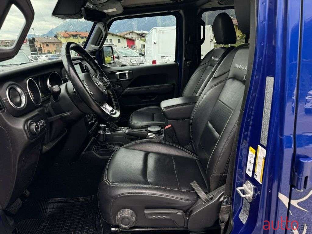 2019' Jeep Wrangler photo #6