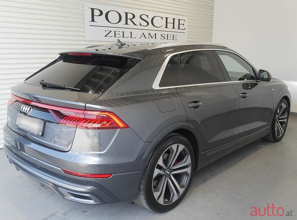 2018' Audi Q8 photo #2