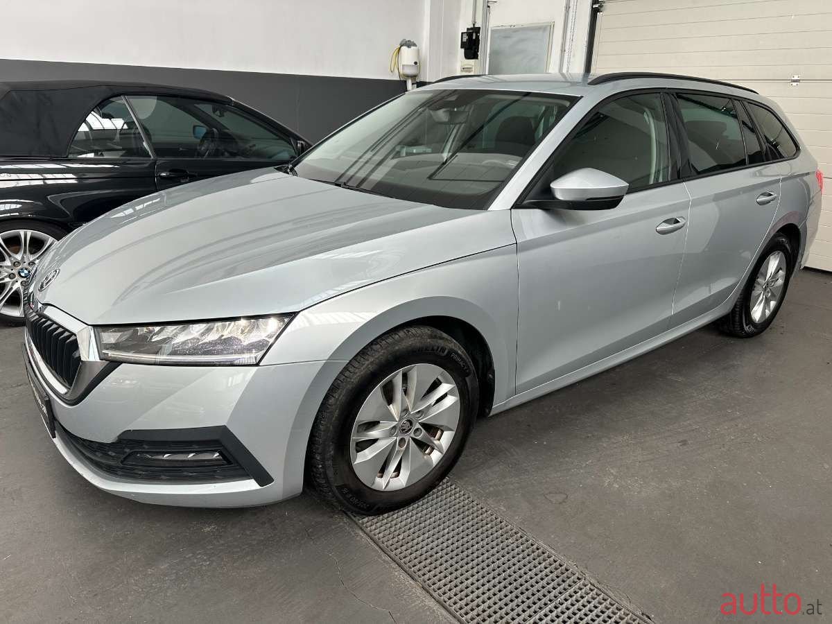 2021' Skoda Octavia photo #3