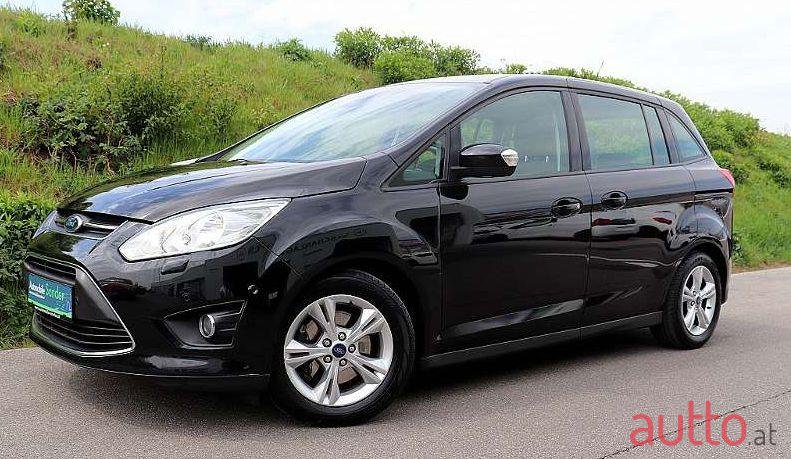 2013' Ford C-MAX photo #1