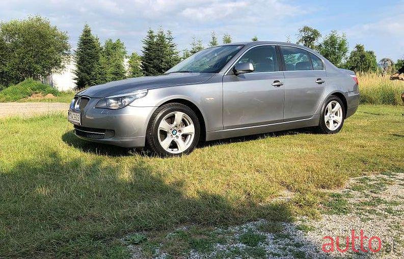2009' BMW 5Er-Reihe photo #1