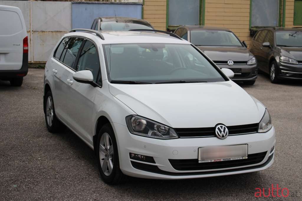 2016' Volkswagen Golf photo #4