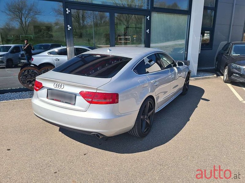 2010' Audi A5 photo #5