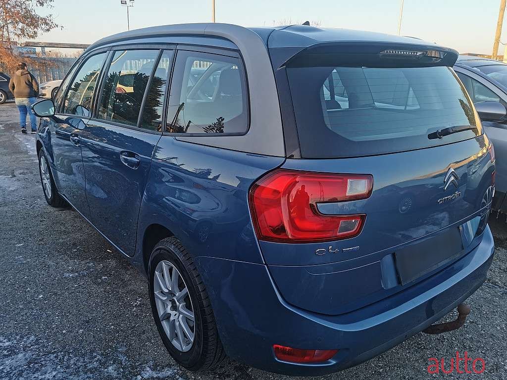 2016' Citroen C4 Picasso photo #5