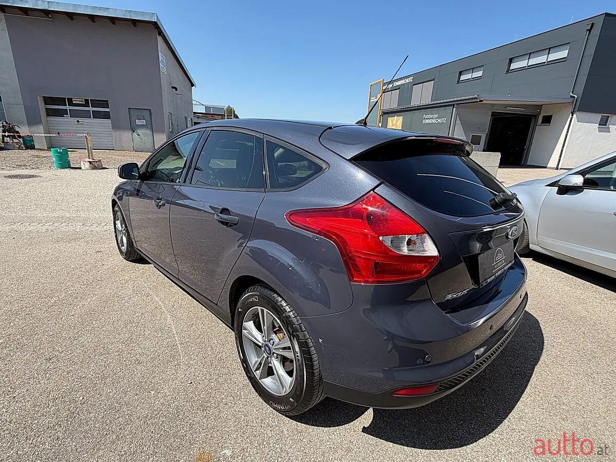 2013' Ford Focus photo #6
