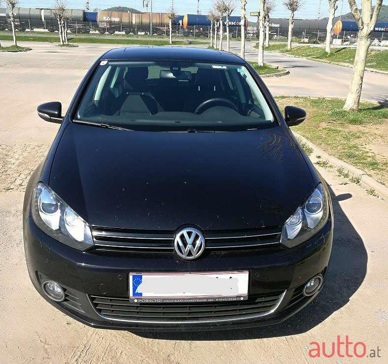 2012' Volkswagen Golf photo #1