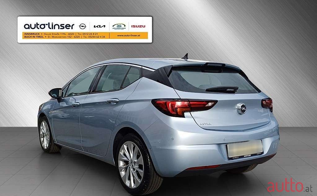 2020' Opel Astra photo #3