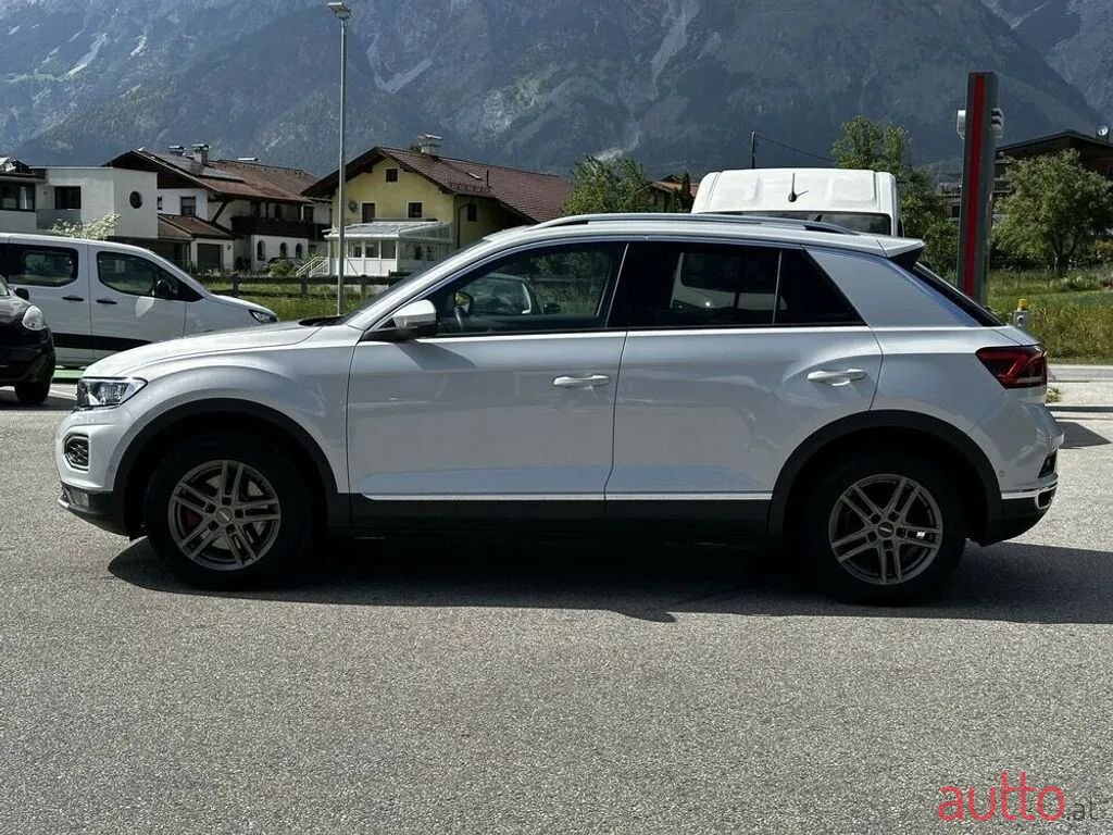 2018' Volkswagen T-Roc photo #3