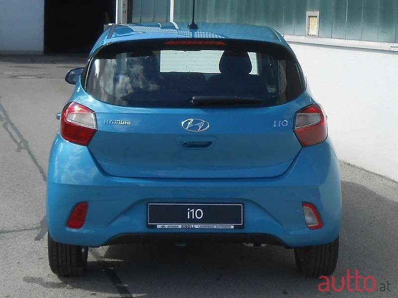 2021' Hyundai i10 photo #2