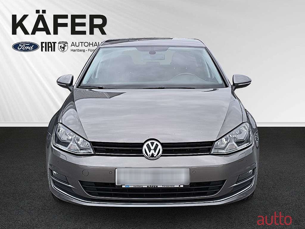 2015' Volkswagen Golf photo #2