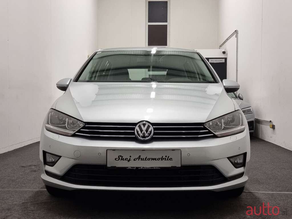 2014' Volkswagen Golf photo #2