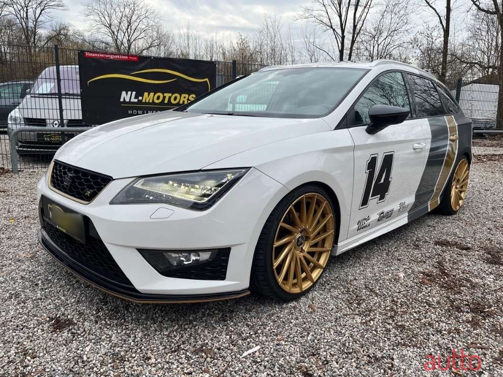 2014' SEAT Leon photo #1