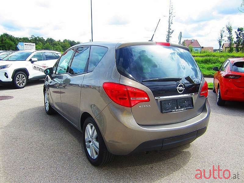 2011' Opel Meriva photo #4