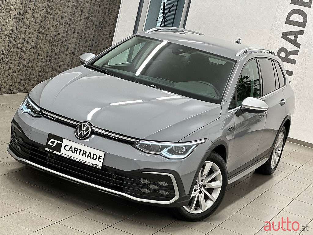 2021' Volkswagen Golf photo #3