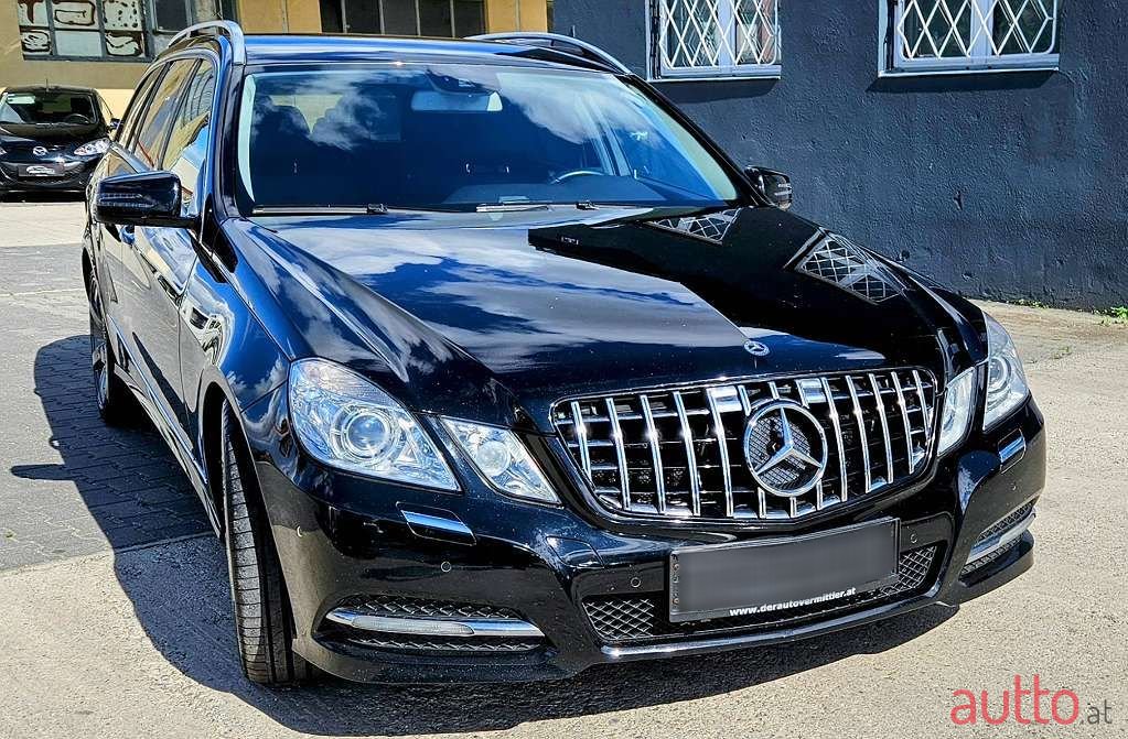 2012' Mercedes-Benz E-Klasse photo #5