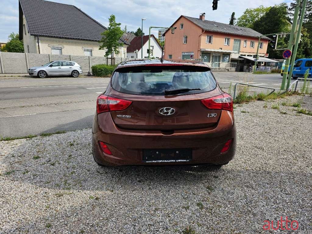 2014' Hyundai i30 photo #5