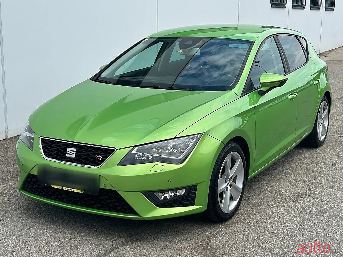 2015' SEAT Leon photo #1