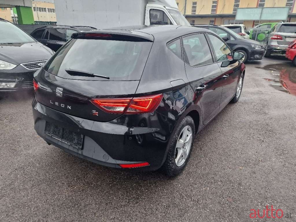 2015' SEAT Leon photo #3