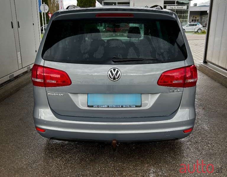 2010' Volkswagen Sharan photo #3