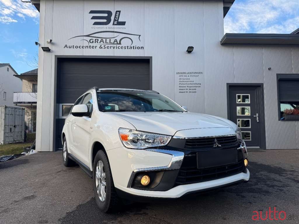 2017' Mitsubishi ASX photo #1