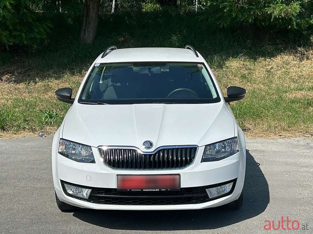 2014' Skoda Octavia photo #3