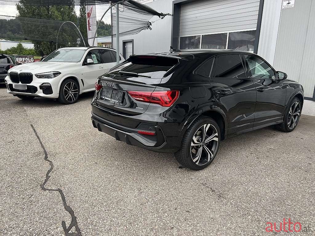 2021' Audi Q3 photo #2