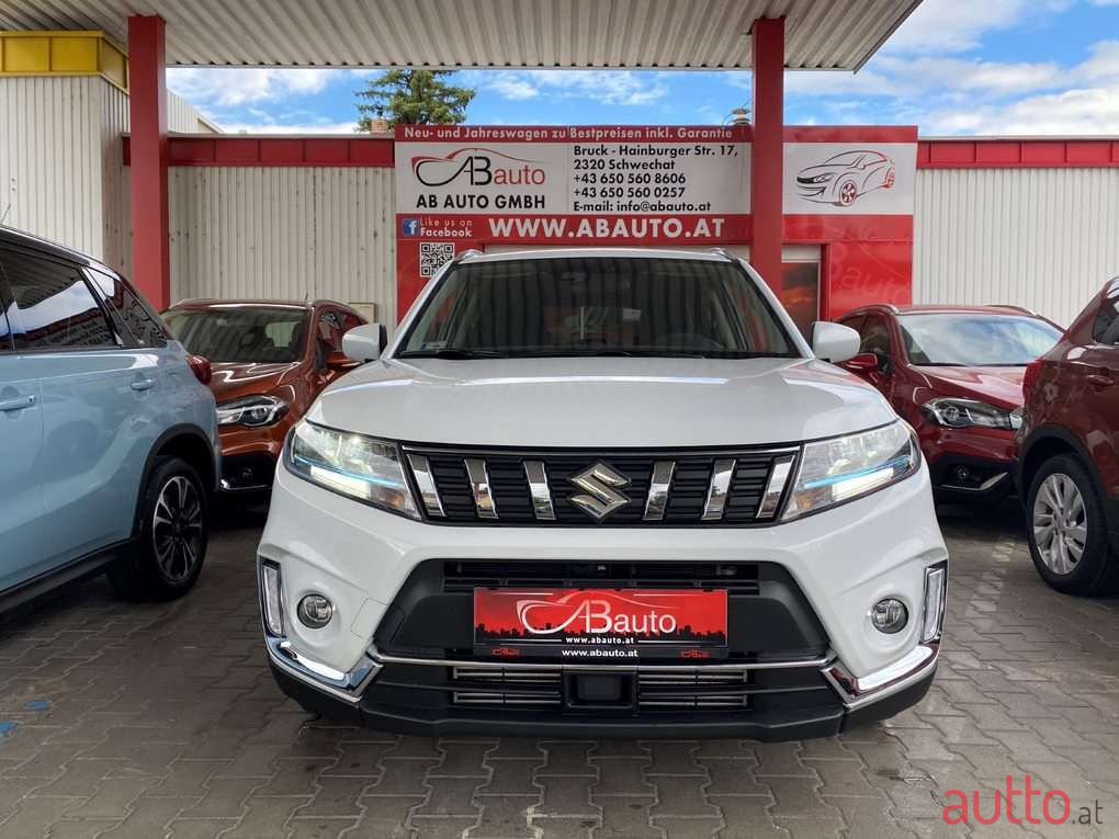 2022' Suzuki Vitara photo #2