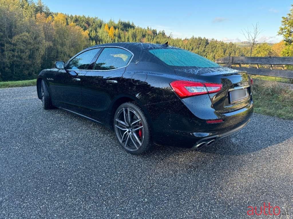 2018' Maserati Ghibli photo #4