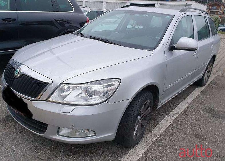 2012' Skoda Octavia photo #1